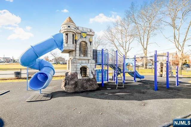 Homes for sale in Elmwood Park, NJ | 91 Birchwood Dr, Elmwood Park, NJ 07407 | MLS# 25042539