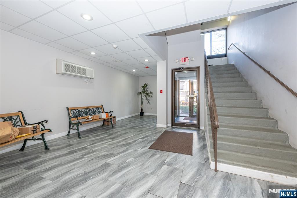 75 Union Street 5E - Photo 5