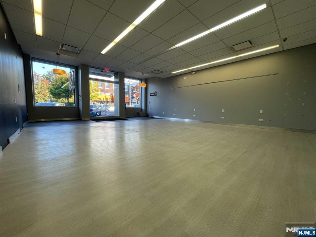 348 Broad Avenue - Photo 4