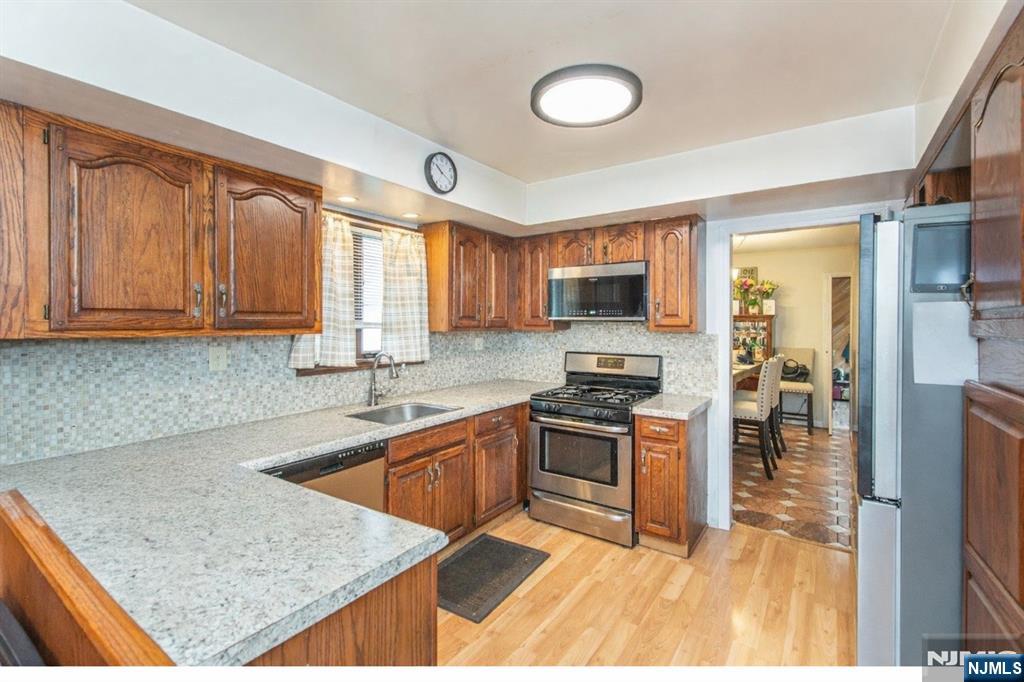 84 Locust Avenue