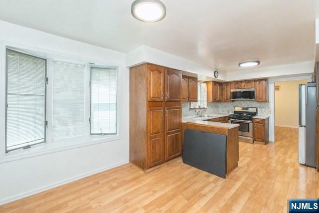 84 Locust Avenue