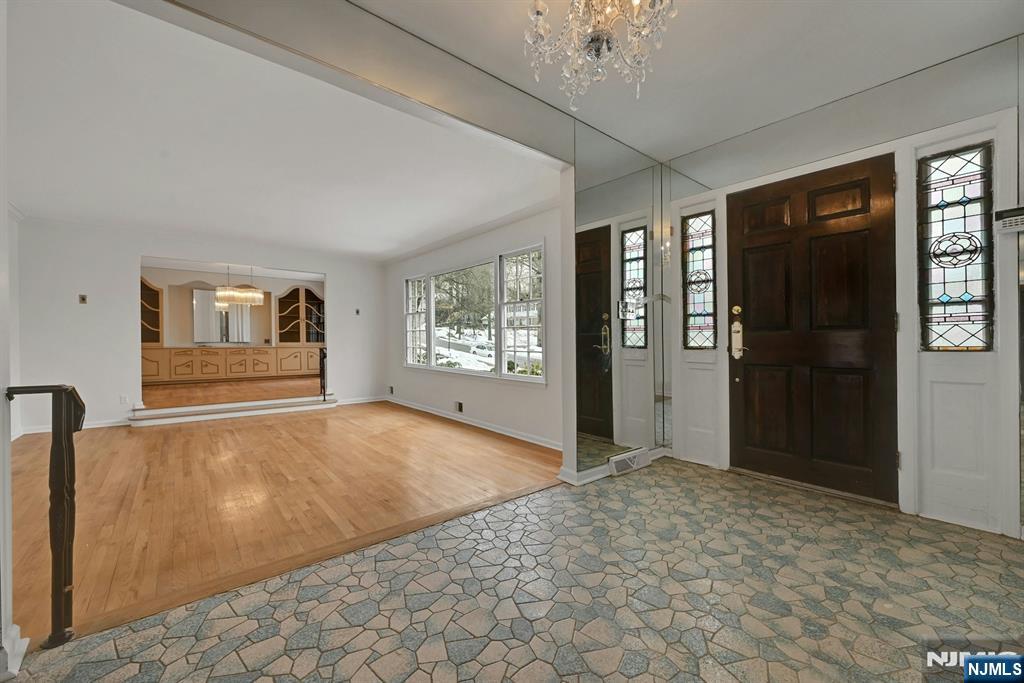 229 Allison Court - Photo 3