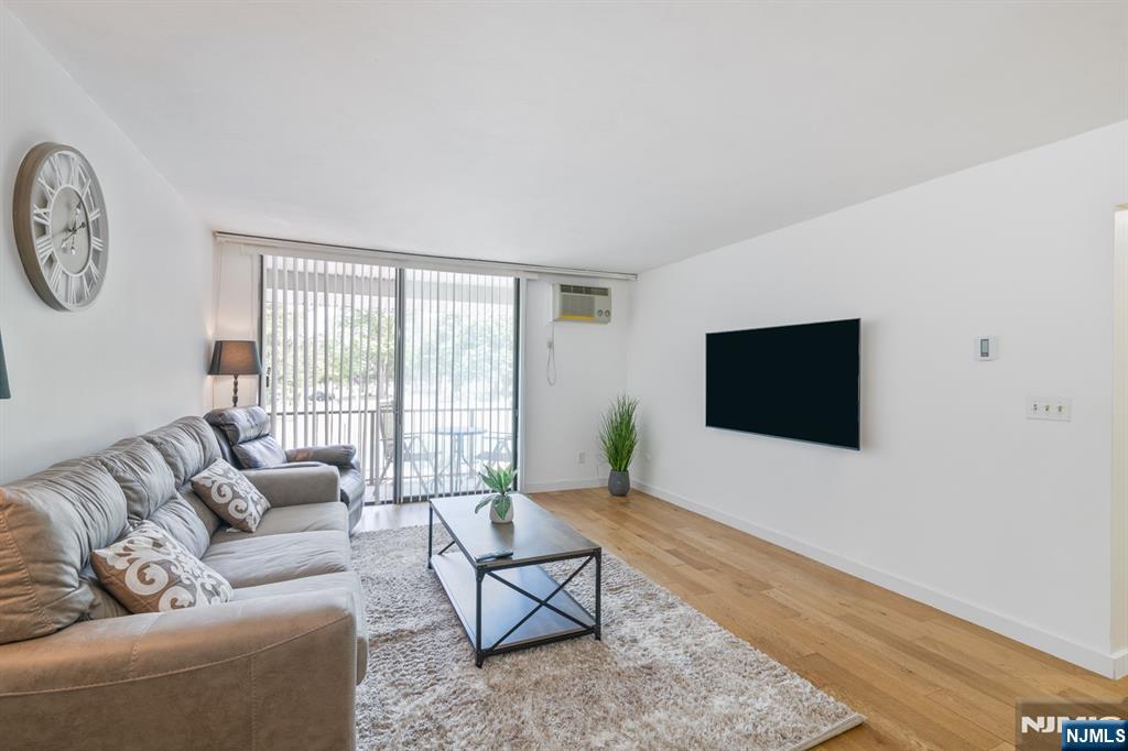 462C Liberty Street 312