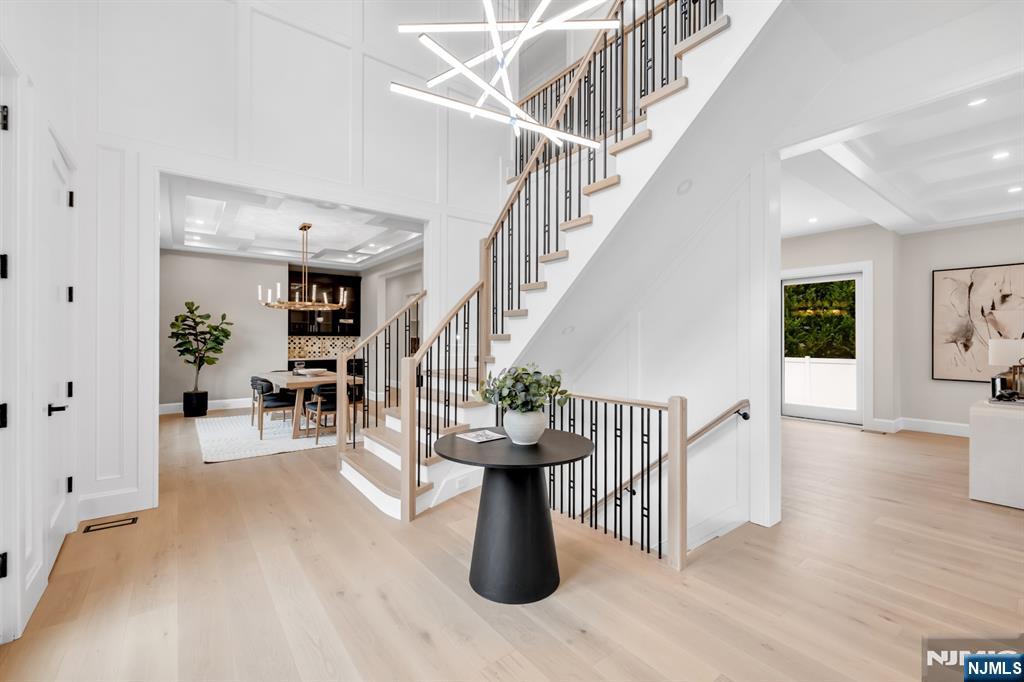 75 Susan Drive - Photo 3