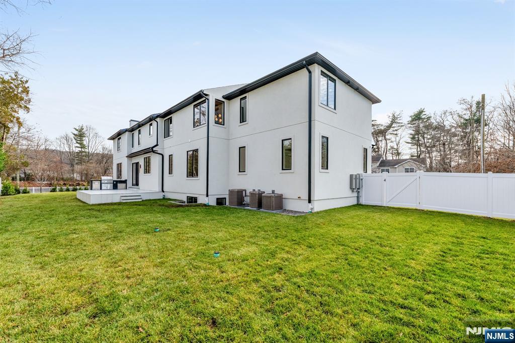 75 Susan Drive, Closter, NJ, 07624