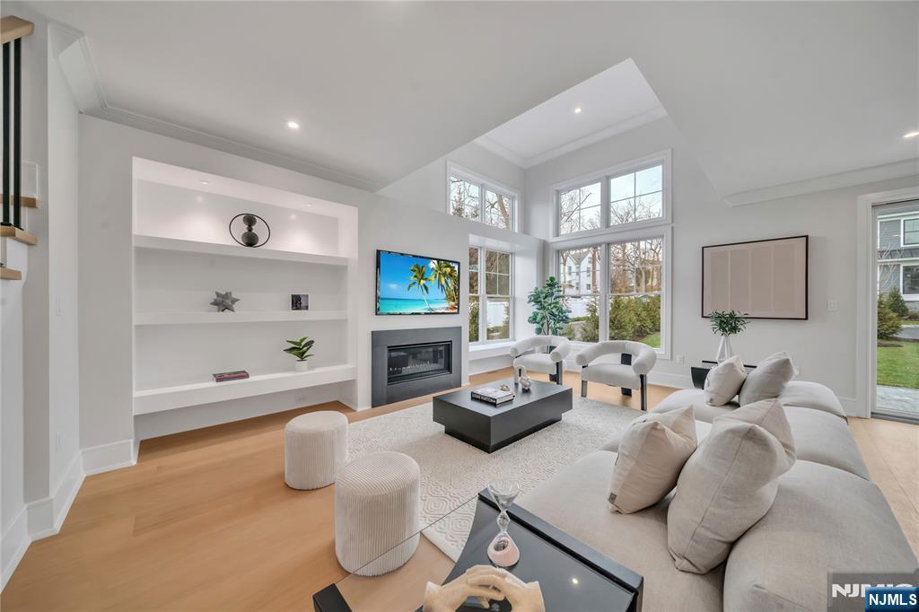 18 William Street, Closter, NJ, 07624