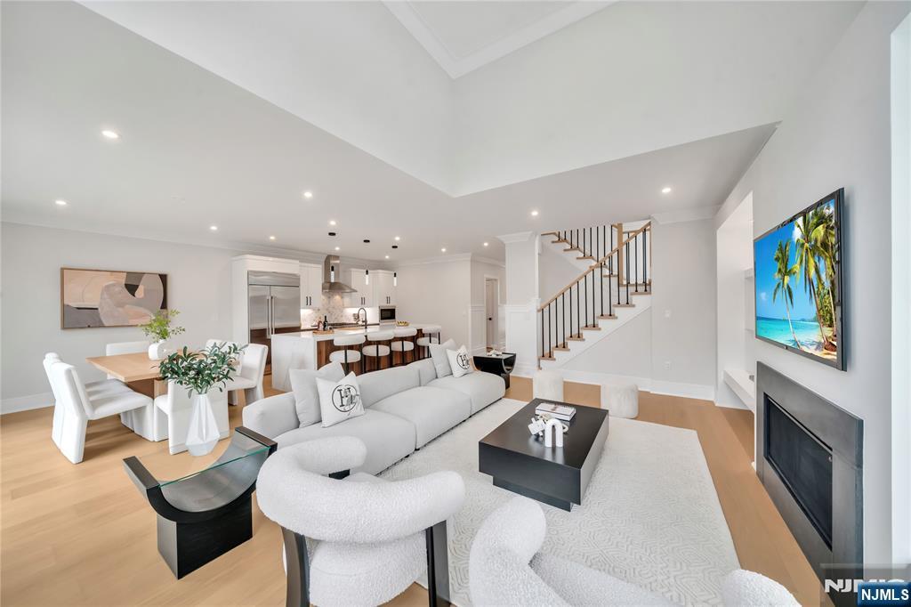 18 William Street, Closter, NJ, 07624