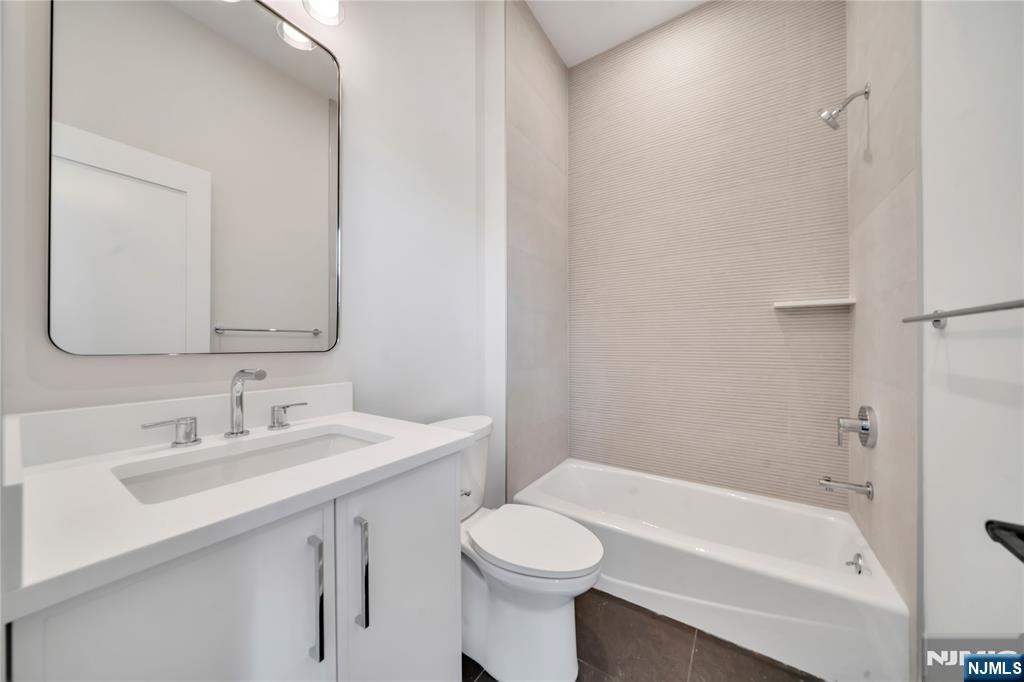 18 William Street, Closter, NJ, 07624