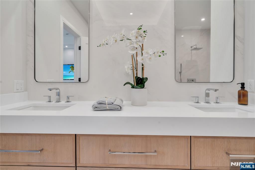 18 William Street, Closter, NJ, 07624