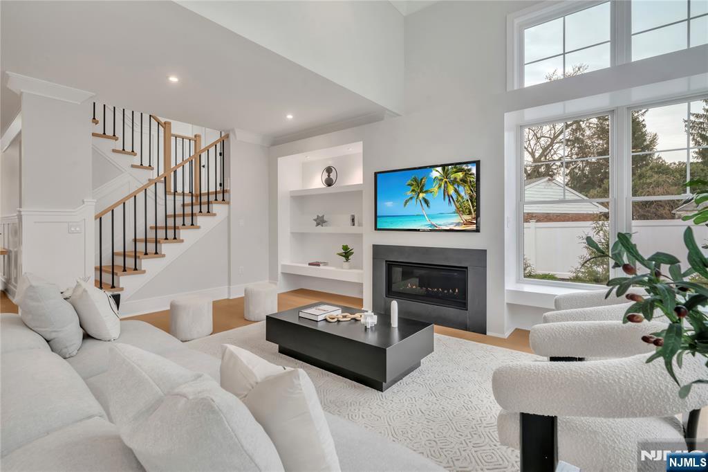 18 William Street, Closter, NJ, 07624