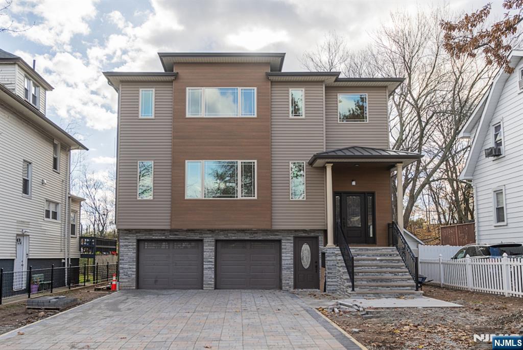 Homes for sale in Ridgefield Park, NJ | 25 Winant Ave, Ridgefield Park, NJ 07660 | MLS# 25042964