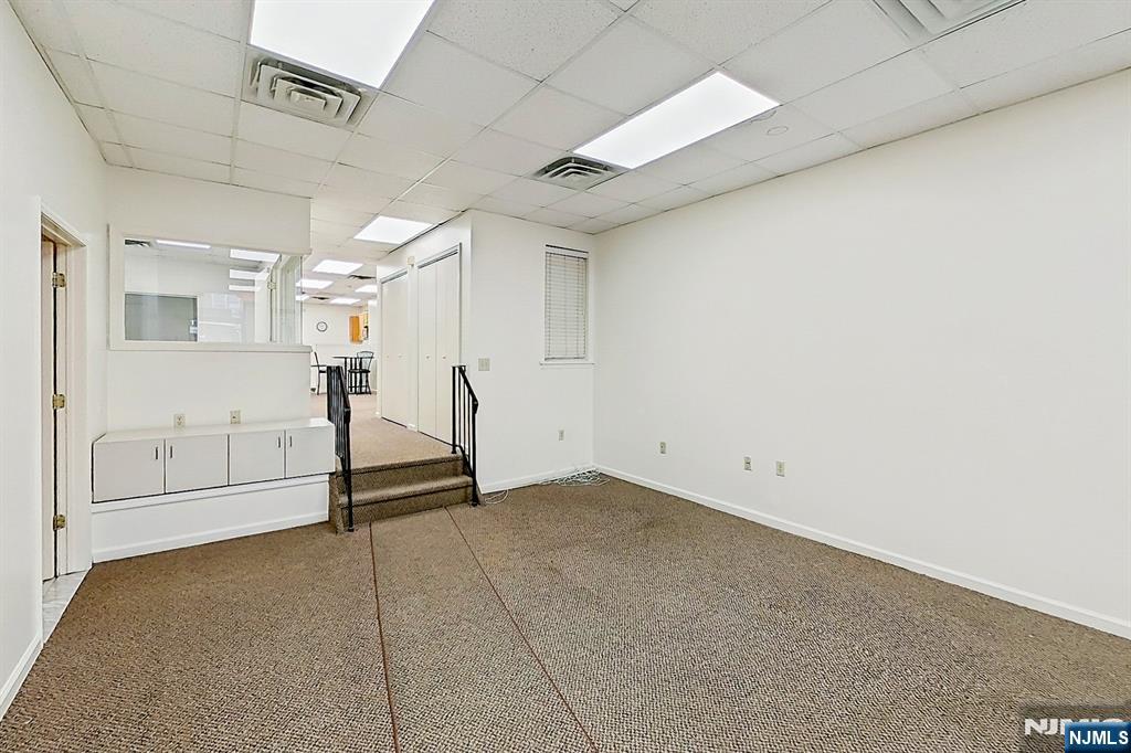 229-235 Kearny Avenue - Photo 12