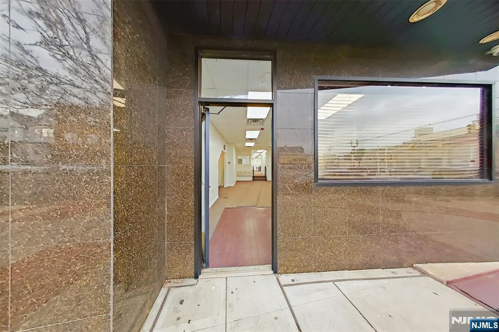 229-235 Kearny Avenue - Photo 3