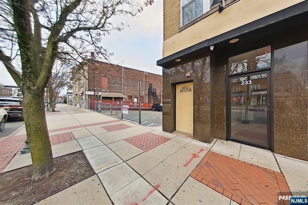229-235 Kearny Avenue - Photo 4