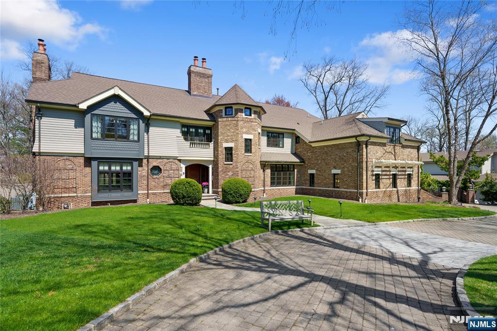 54 Hamilton Drive - Photo 3