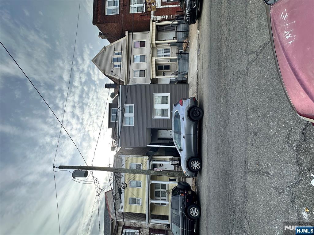 276 Ellison Street — photo 2
