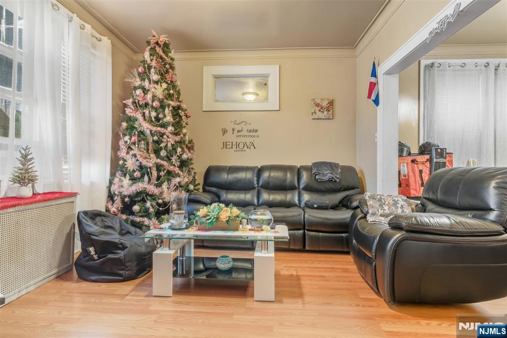 386 11th Street - Photo 3