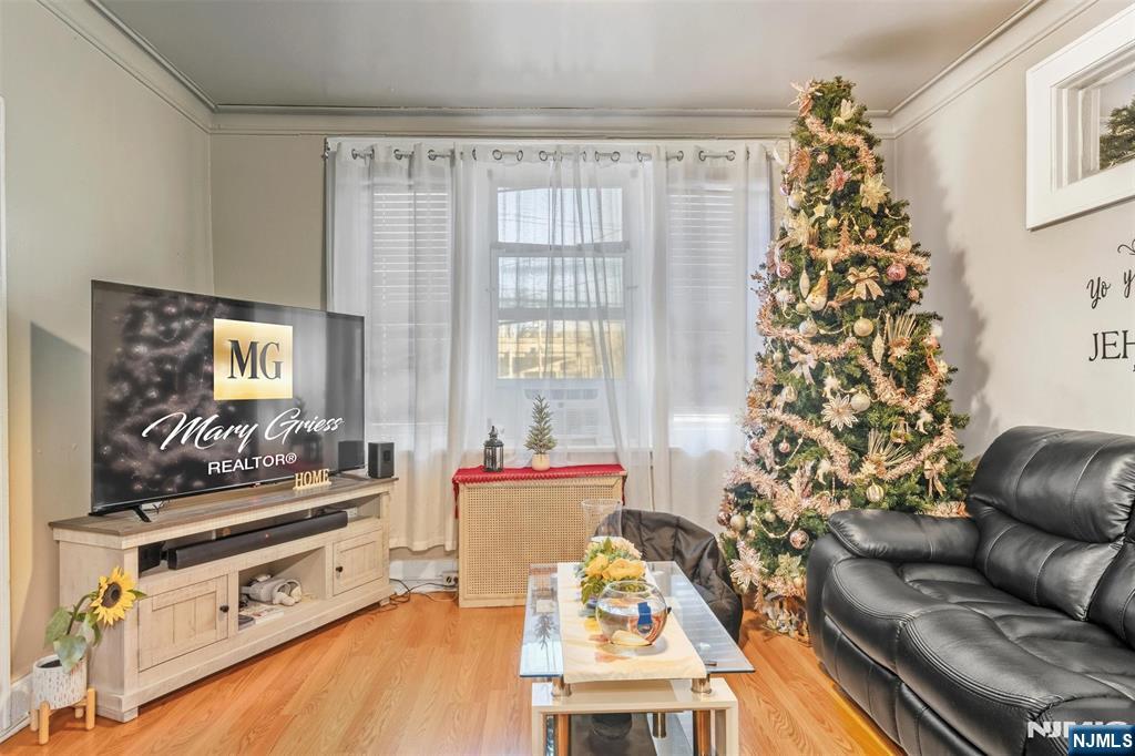 386 11th Street - Photo 4