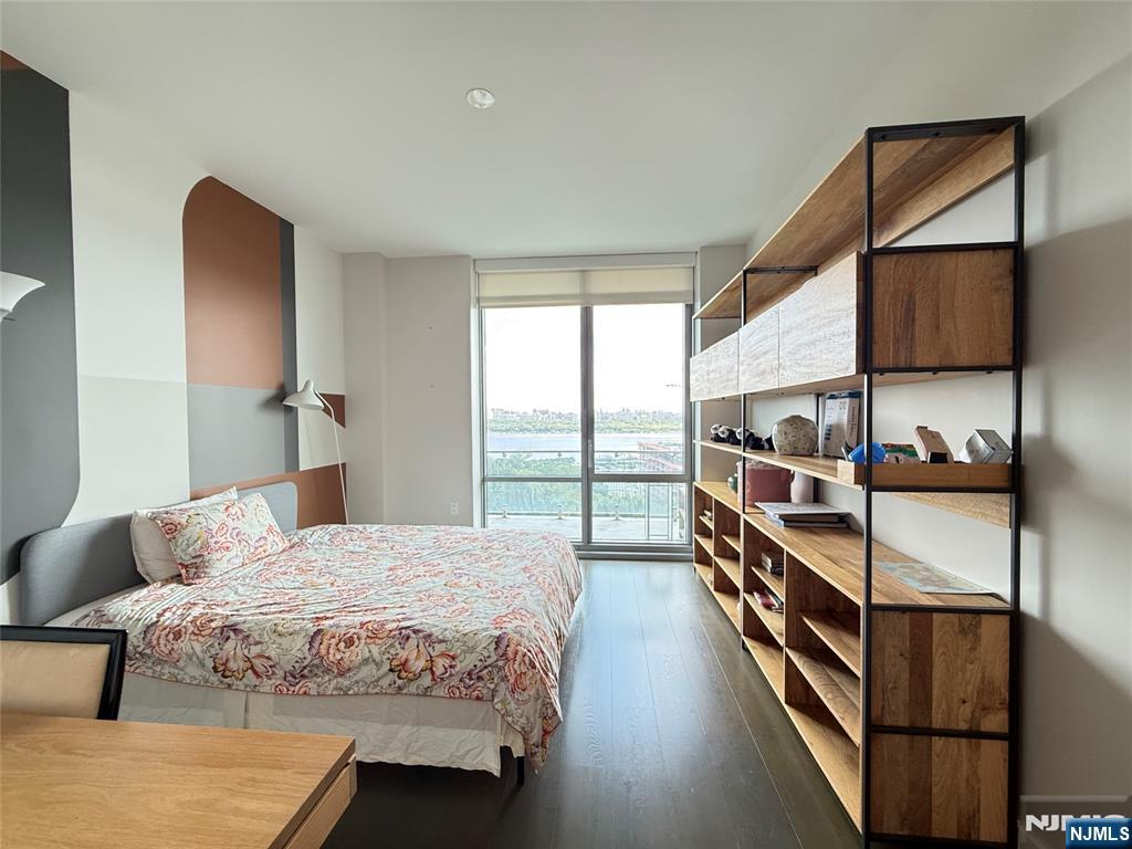 320 Adolphus Avenue 321 - Photo 4