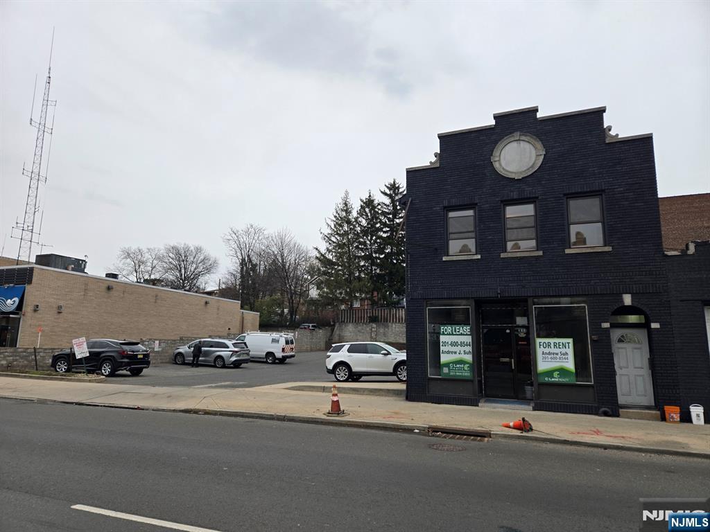 508 Broad Avenue - Photo 2