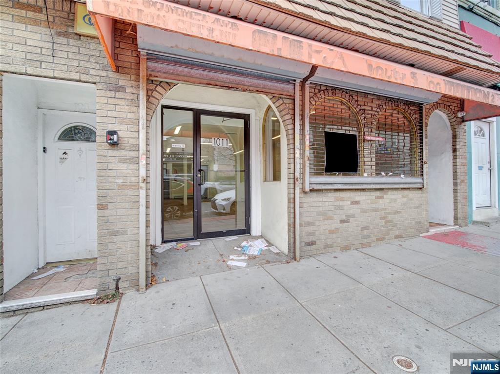 1011 Summit Avenue — photo 22