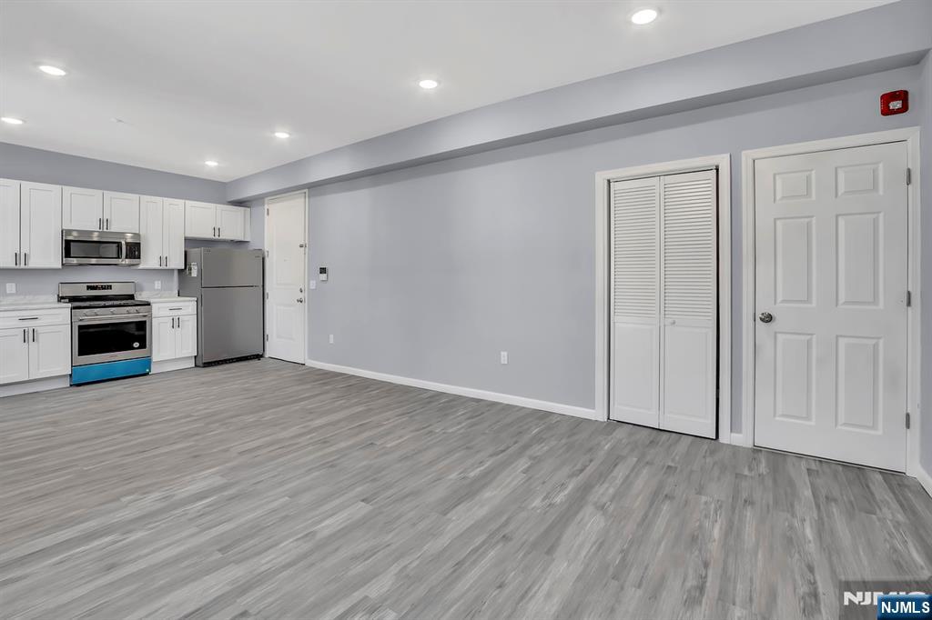 157 Clifton Avenue - Photo 5