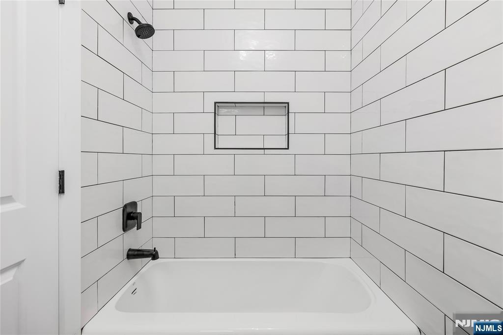 9 Voorhees — photo 10