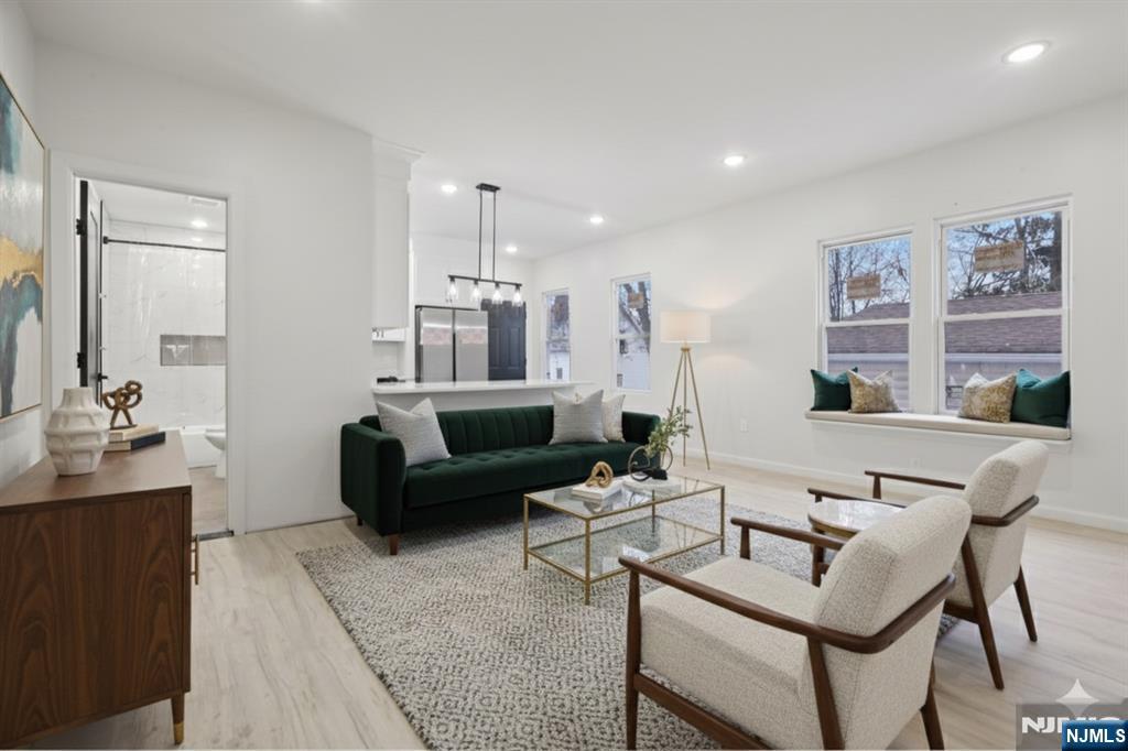 542 25th Street 540 - Photo 1