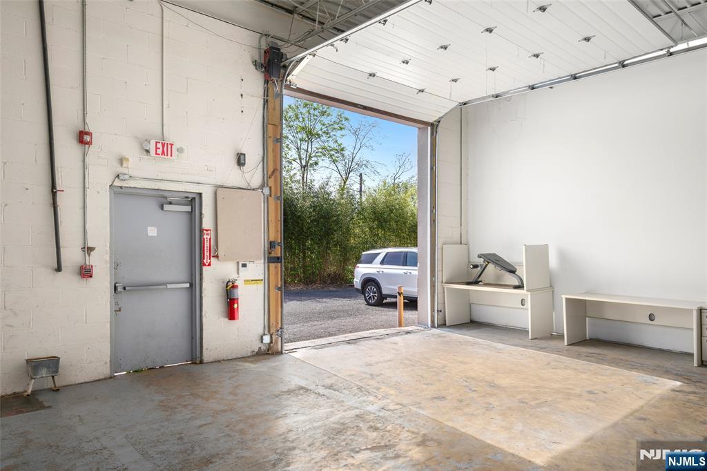 60 Commerce Way B - Photo 3