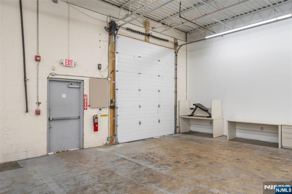 60 Commerce Way B - Photo 4