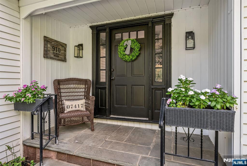 Homes for sale in Franklin Lakes, NJ | 910 Huron Rd, Franklin Lakes, NJ 07417 | MLS# 25043479