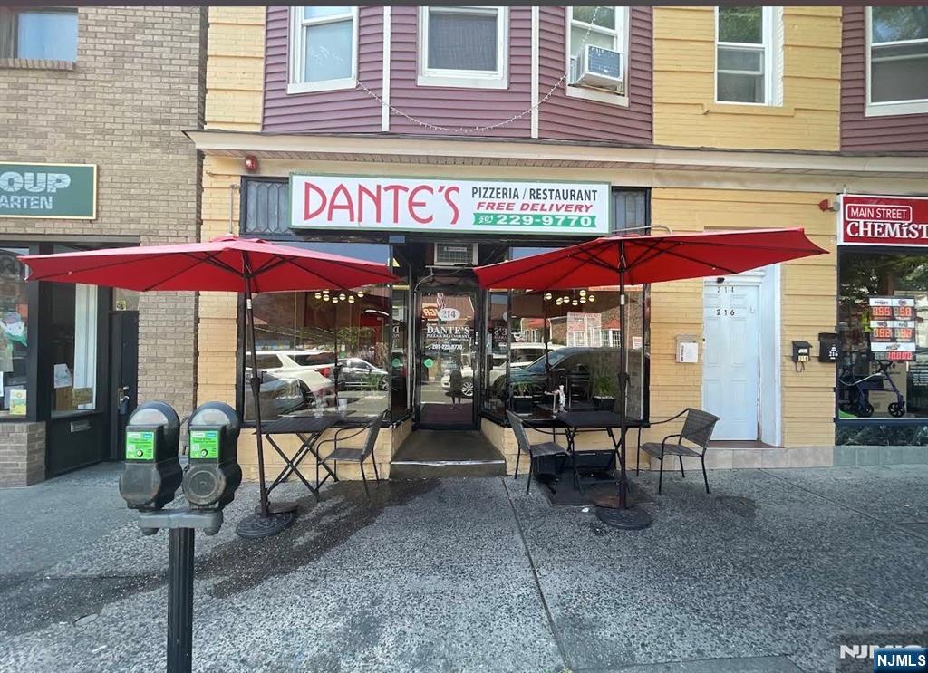218 Main Street - Photo 4