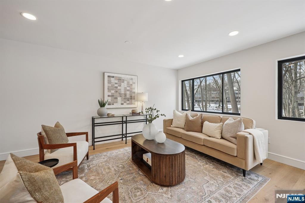 Homes for sale in Twp Of Washington, NJ | 141 Pond Dr #14A, Twp Of Washington, NJ 07676 | MLS# 25043526