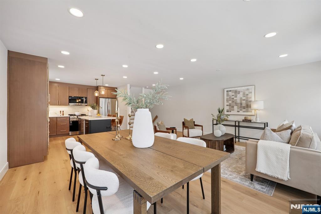 Homes for sale in Twp Of Washington, NJ | 141 Pond Dr #14A, Twp Of Washington, NJ 07676 | MLS# 25043526