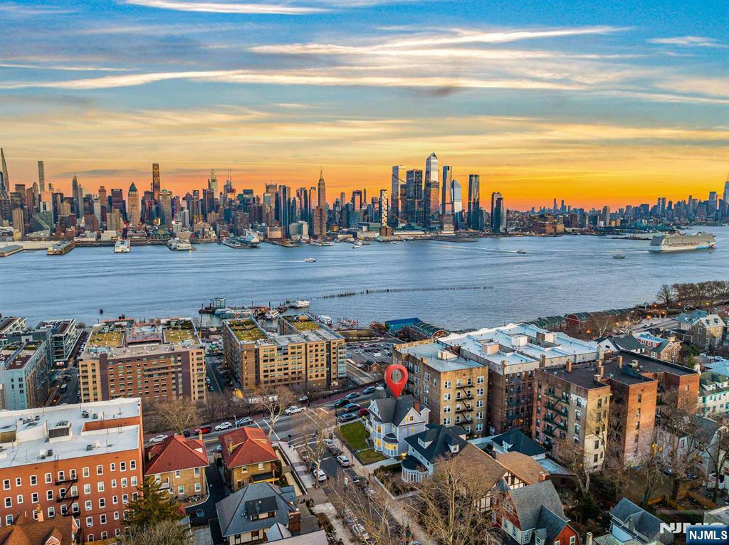 859 Boulevard East - Photo 2