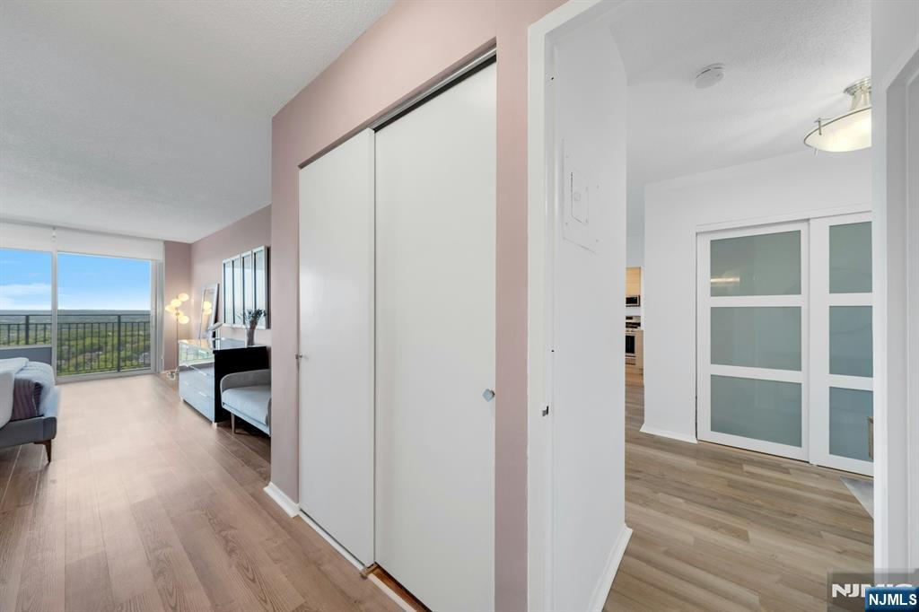 1530 Palisade 29N - Photo 3