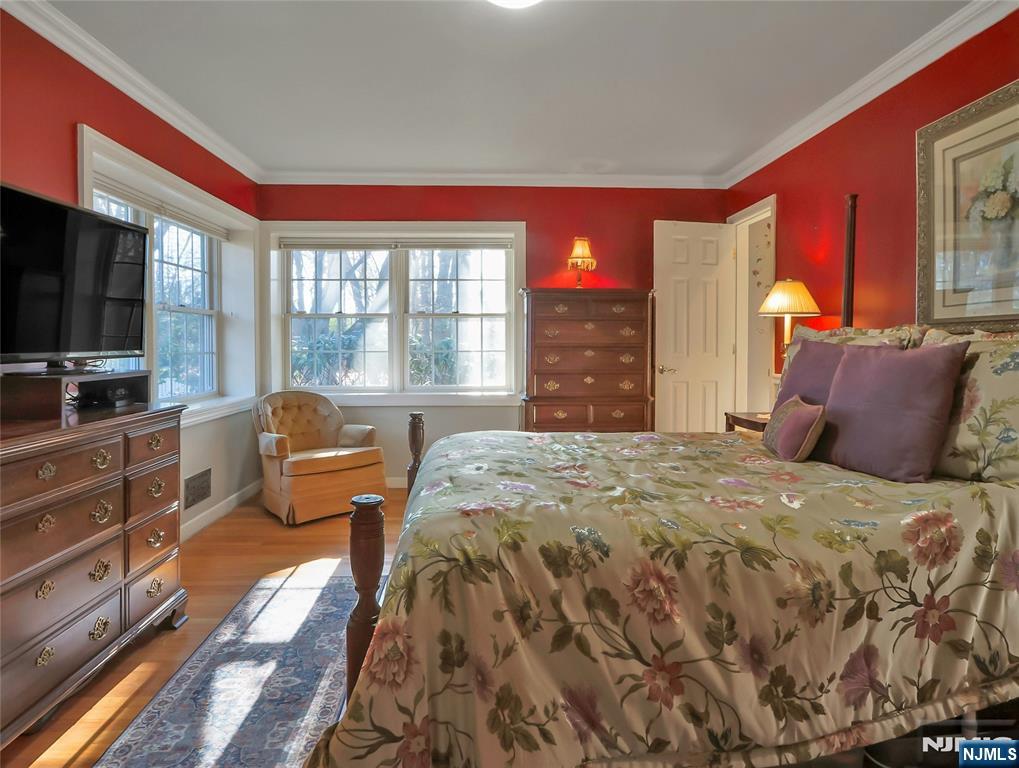 719 Neill Court, Oradell, NJ, 07649