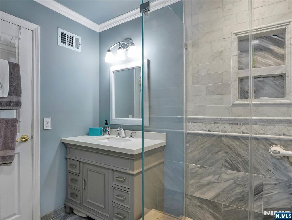 719 Neill Court, Oradell, NJ, 07649