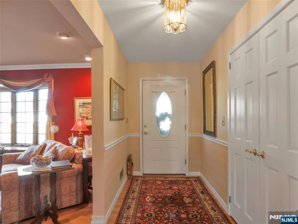 719 Neill Court, Oradell, NJ, 07649