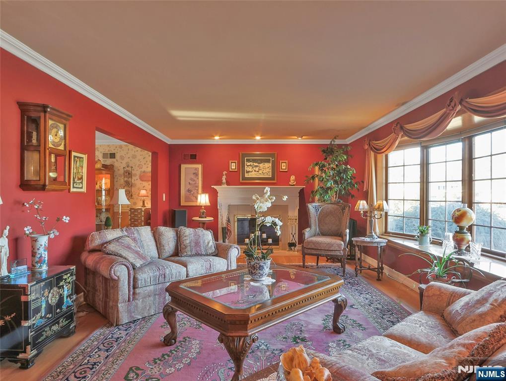 719 Neill Court, Oradell, NJ, 07649