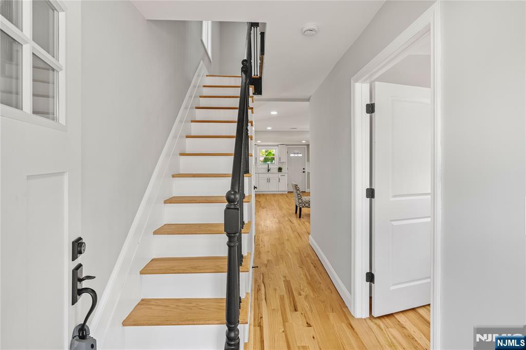 91 Main Street - Photo 3