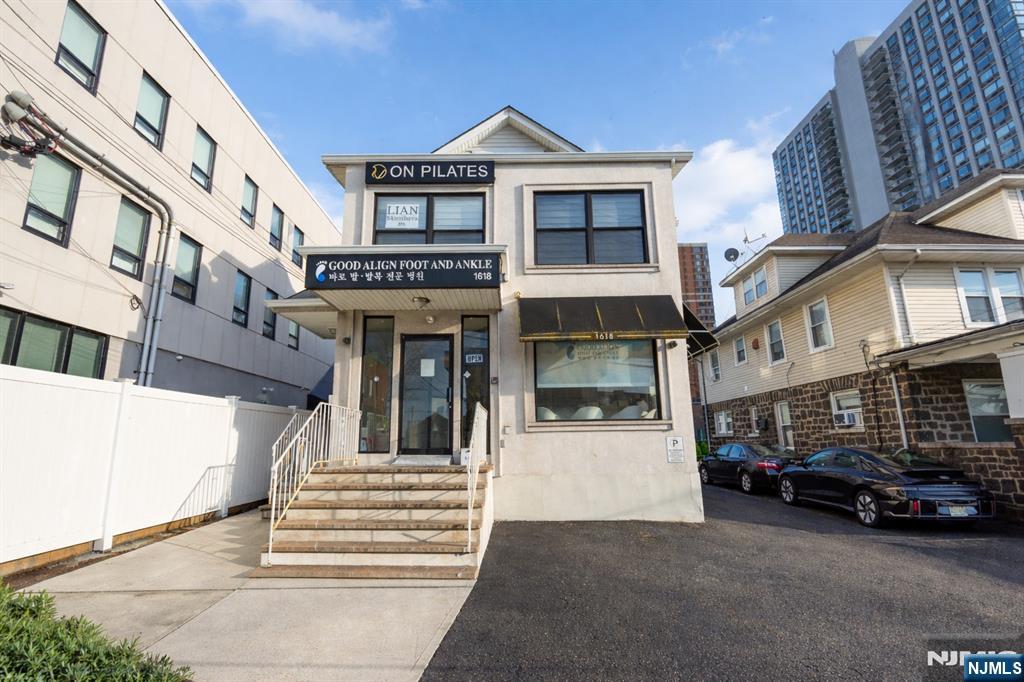 1666 Bergen Boulevard, Fort Lee, NJ, 07024