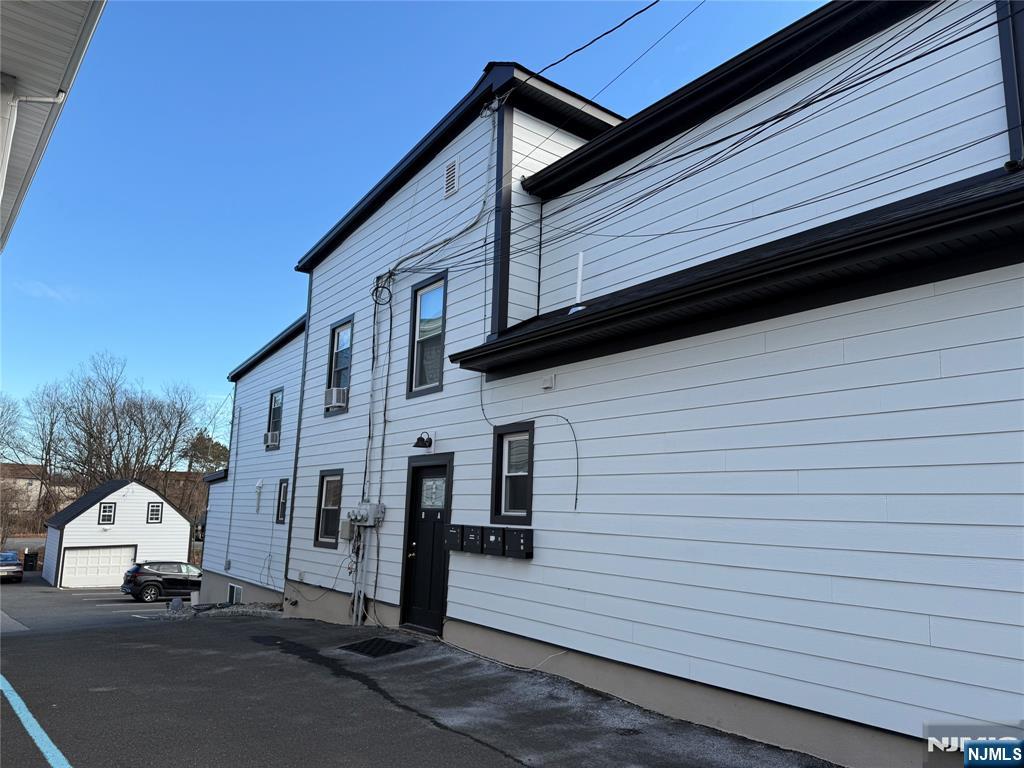 44 N Central Avenue - Photo 2