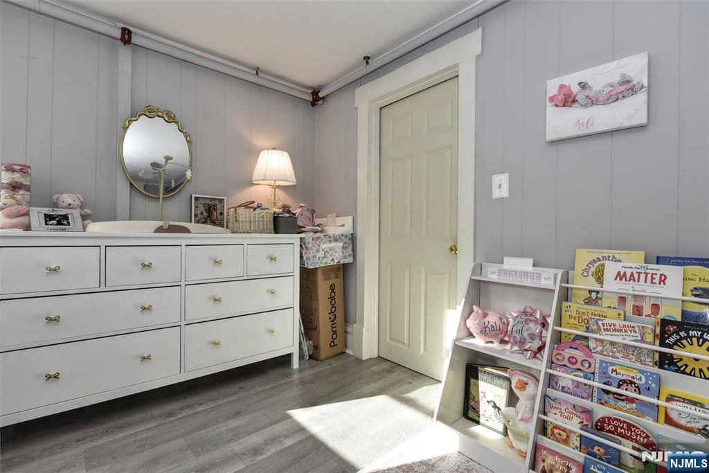 Unit B Dinning room / playroom