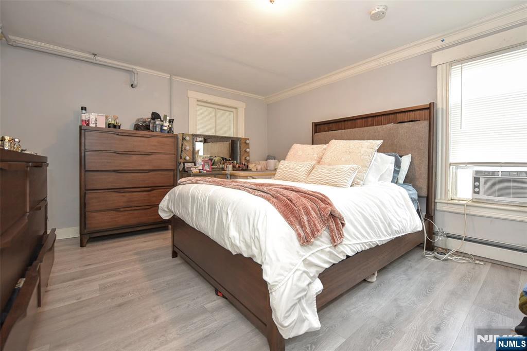 Unit B primary bedroom