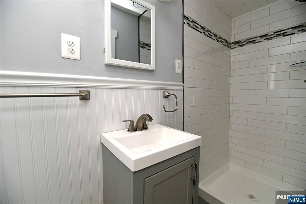 BATH/SS