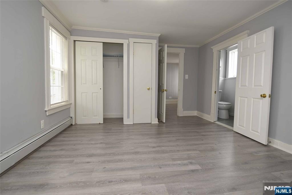 MAIN BEDROOM & BATH/SS
