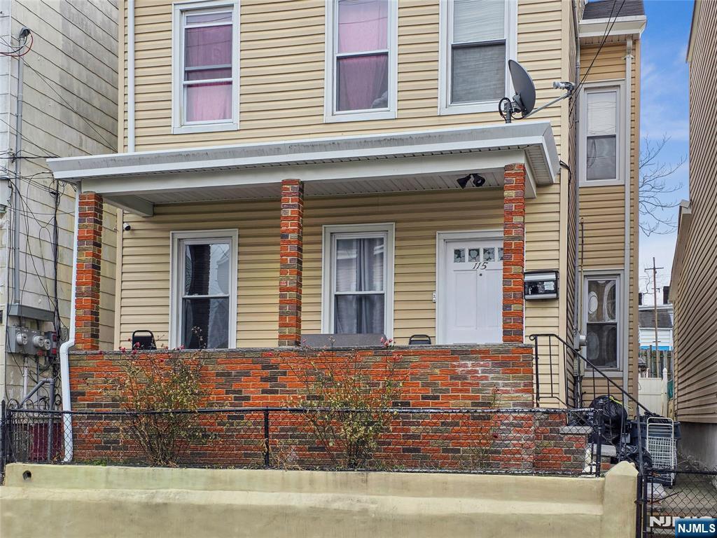 115 Butler Street - Photo 2
