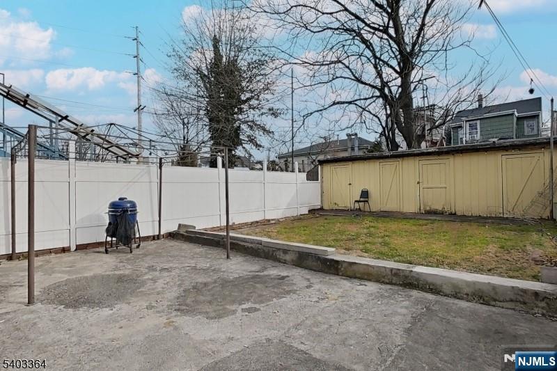 115 Butler Street - Photo 4