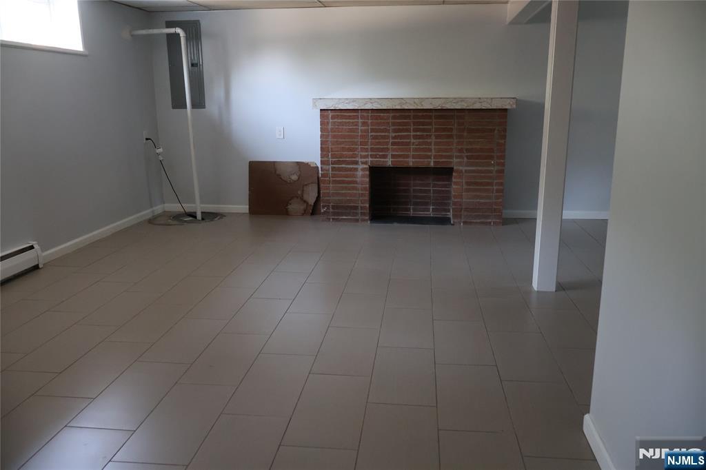 1032 Glen Road